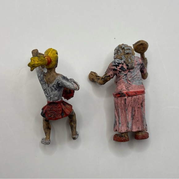 Set of 7 Miniature Zombie Figures - Picture 9 of 11